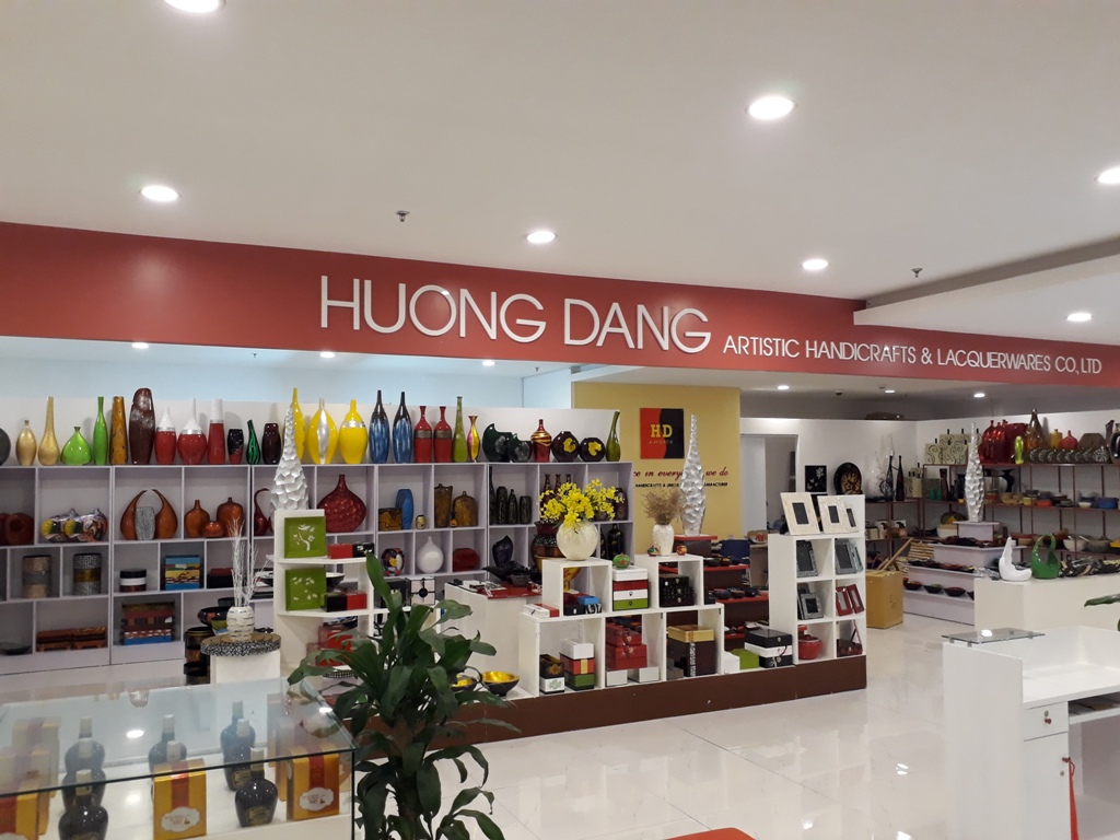HUONG DANG COMPANY SHOWROOM