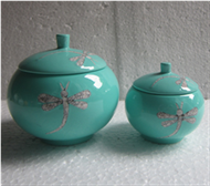 set of 2 appled-shapped pots with lid