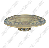 round dish with high base
