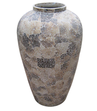 vase with eggshell