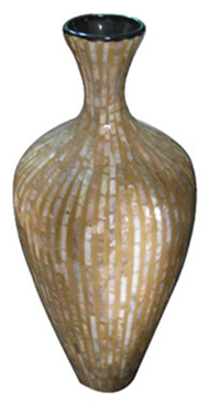 Lacquer vase 