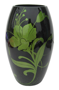 lacquer vase 