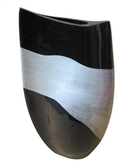 Lacquer vase 